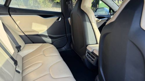 2016 Tesla Model S 5YJSA1E27GF123196