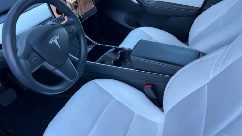 2020 Tesla Model Y 5YJYGDEE5LF020504