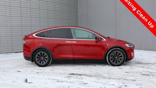 2017 Tesla Model X 5YJXCDE24HF065857