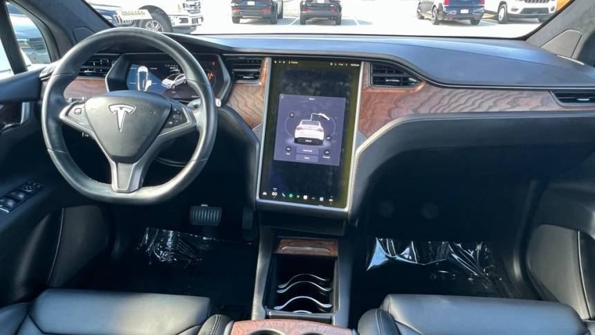 2018 Tesla Model X 5YJXCDE24JF141714