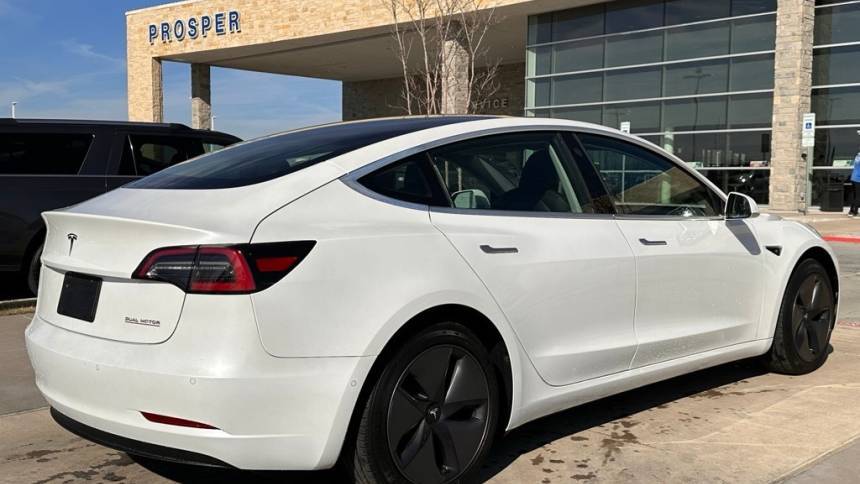 2019 Tesla Model 3 5YJ3E1EB5KF429492