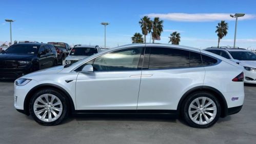 2018 Tesla Model X 5YJXCDE24JF141714