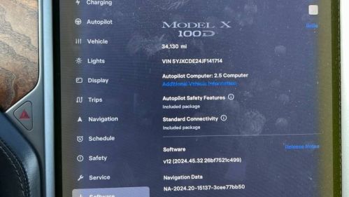 2018 Tesla Model X 5YJXCDE24JF141714