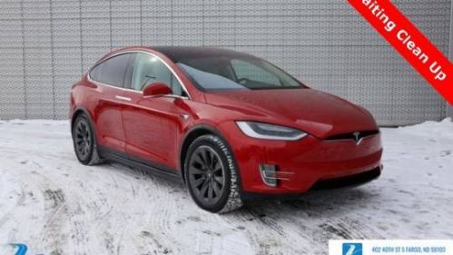 2017 Tesla Model X 5YJXCDE24HF065857