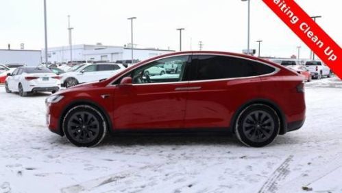 2017 Tesla Model X 5YJXCDE24HF065857