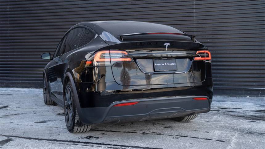 2022 Tesla Model X 7SAXCDE55NF343450