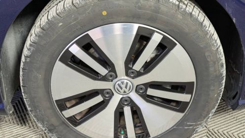 2017 Volkswagen e-Golf WVWPR7AU9HW950364