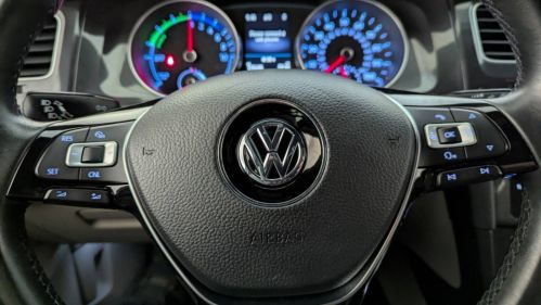 2017 Volkswagen e-Golf WVWPR7AU9HW950364