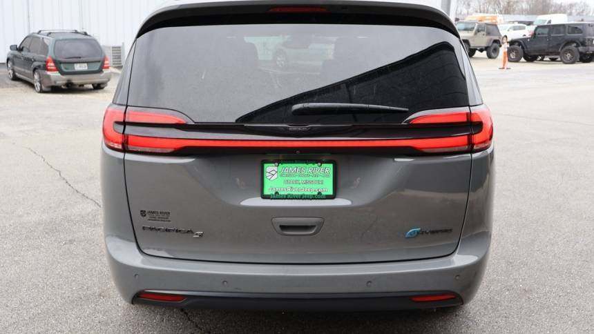 2022 Chrysler Pacifica 2C4RC1L75NR173555