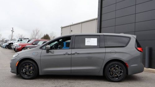 2022 Chrysler Pacifica 2C4RC1L75NR173555