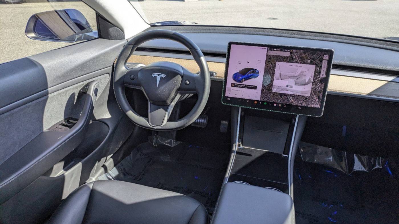 2018 Tesla Model 3 5YJ3E1EA6JF118305