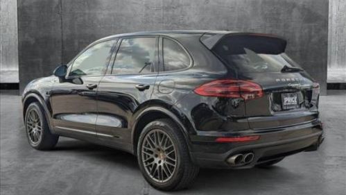 2017 Porsche Cayenne WP1AE2A25HLA74833