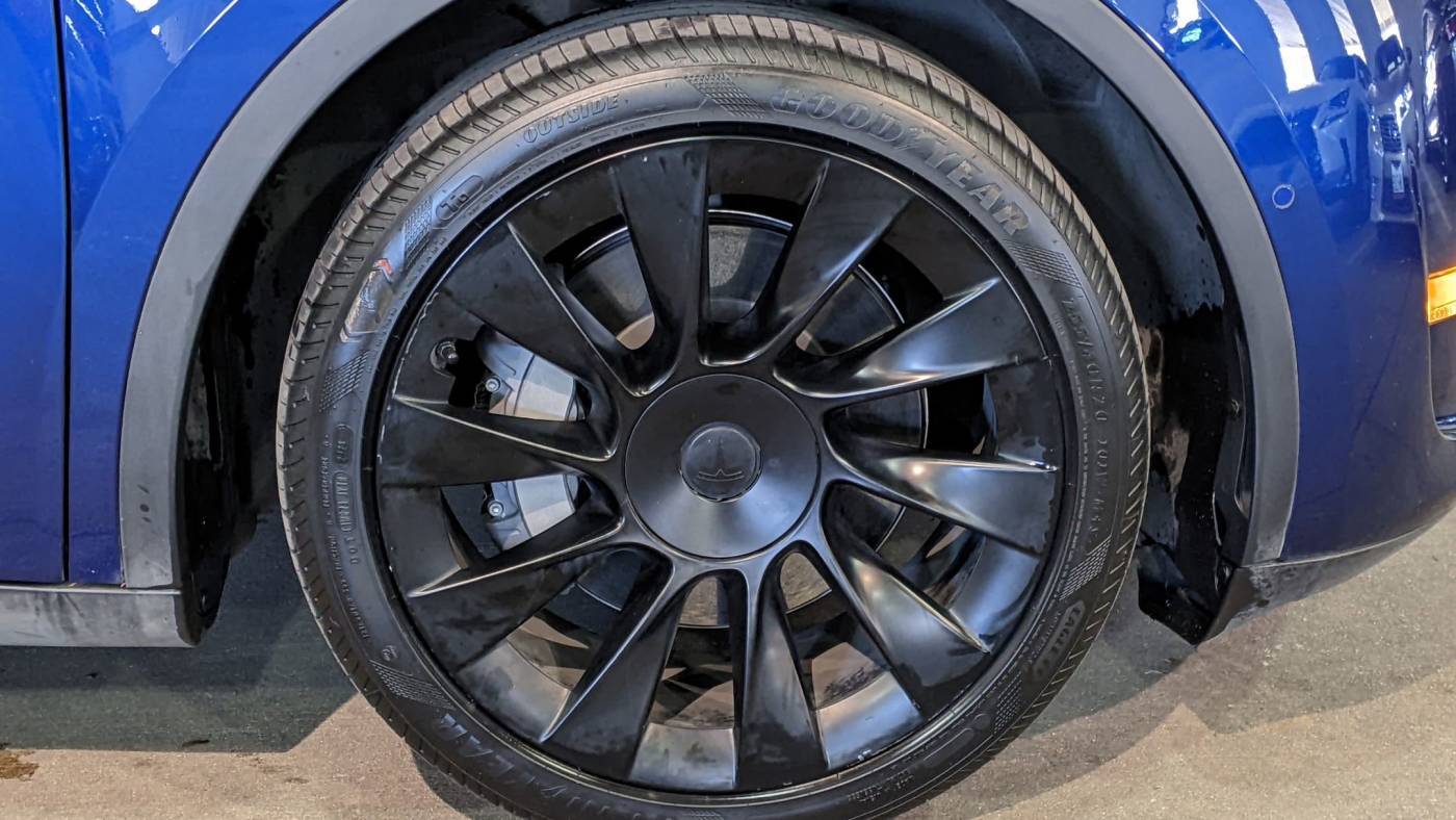 2021 Tesla Model Y 5YJYGDEE8MF065051