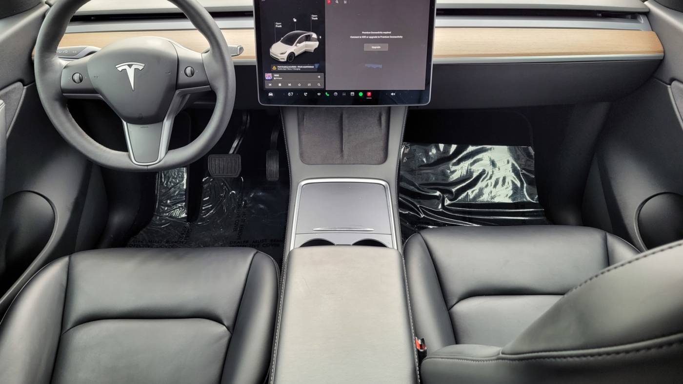 2021 Tesla Model Y 5YJYGDEEXMF180265