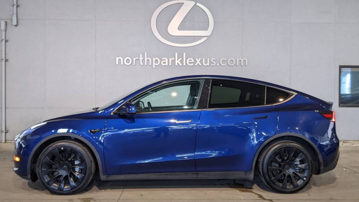 2021 Tesla Model Y 5YJYGDEE8MF065051