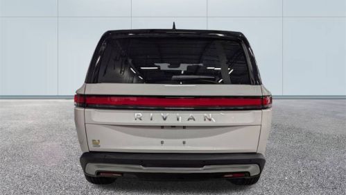 2023 Rivian R1S 7PDSGABA4PN013243