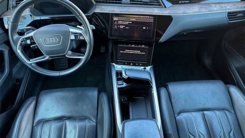 2019 Audi e-tron WA1VABGE1KB014202