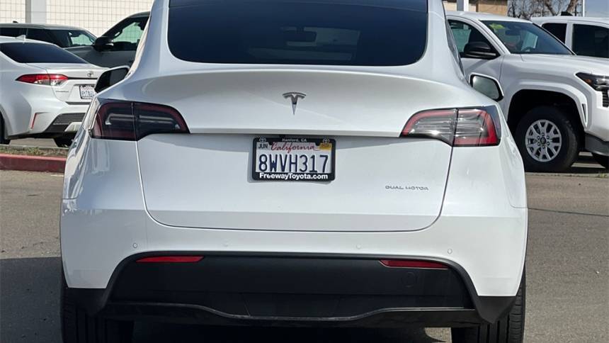 2021 Tesla Model Y 5YJYGDEE7MF212928