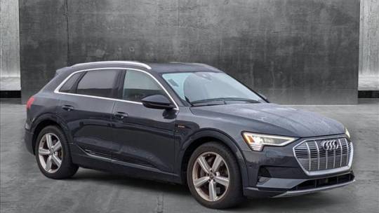 2019 Audi e-tron WA1LABGE9KB017677