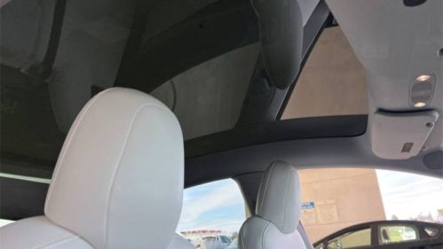 2021 Tesla Model Y 5YJYGDEE7MF212928