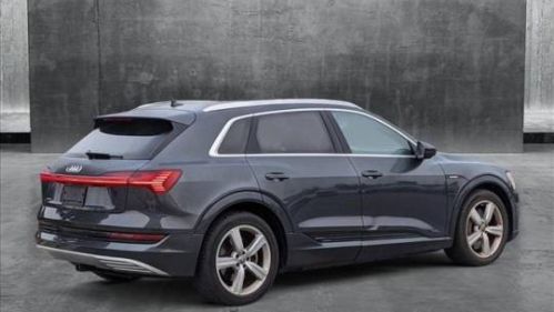 2019 Audi e-tron WA1LABGE9KB017677