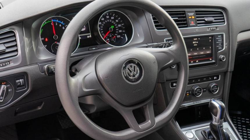 2016 Volkswagen e-Golf WVWKP7AU0GW907854