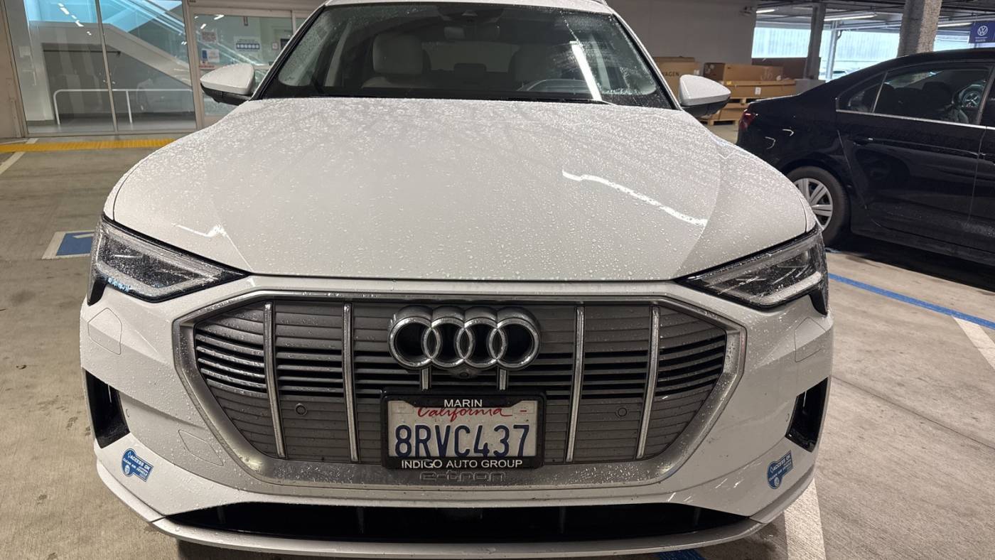 2019 Audi e-tron WA1VABGE4KB018020