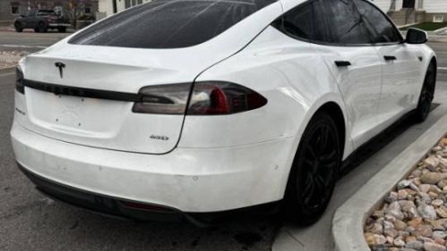 2015 Tesla Model S 5YJSA1H23FF097528