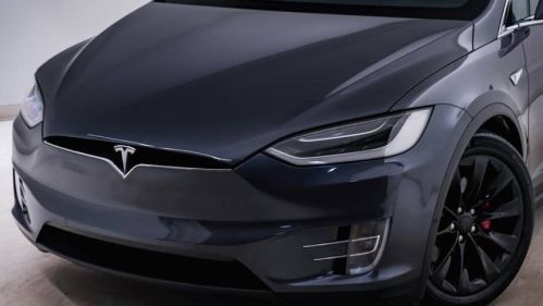 2016 Tesla Model X 5YJXCBE42GF000686