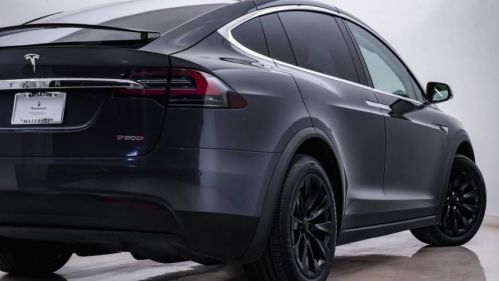 2016 Tesla Model X 5YJXCBE42GF000686