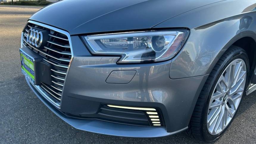 2018 Audi A3 Sportback e-tron WAUUPBFF9JA057004