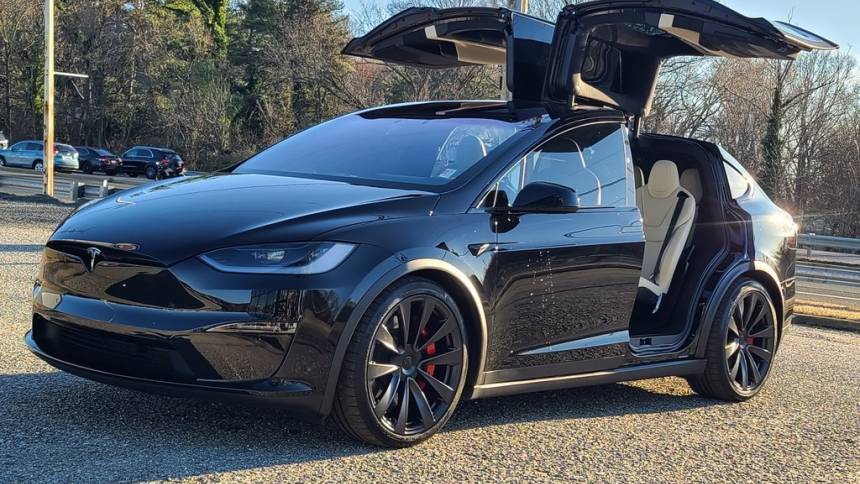 2023 Tesla Model X 7SAXCBE68PF430727