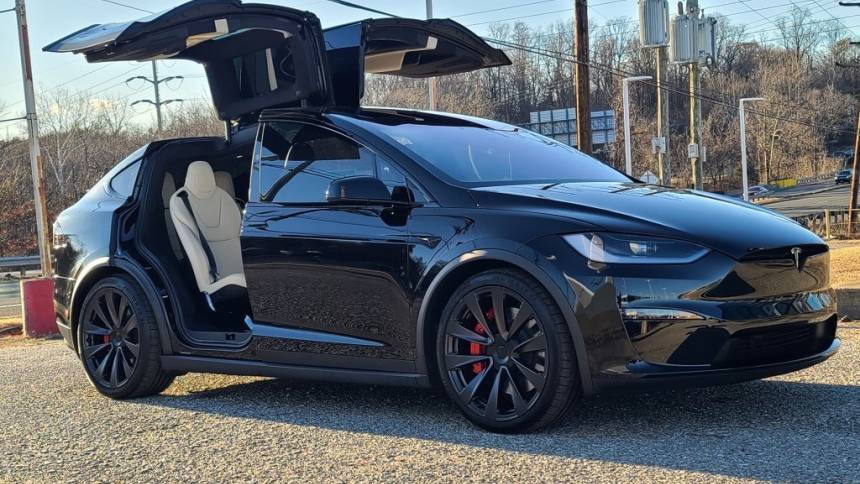 2023 Tesla Model X 7SAXCBE68PF430727