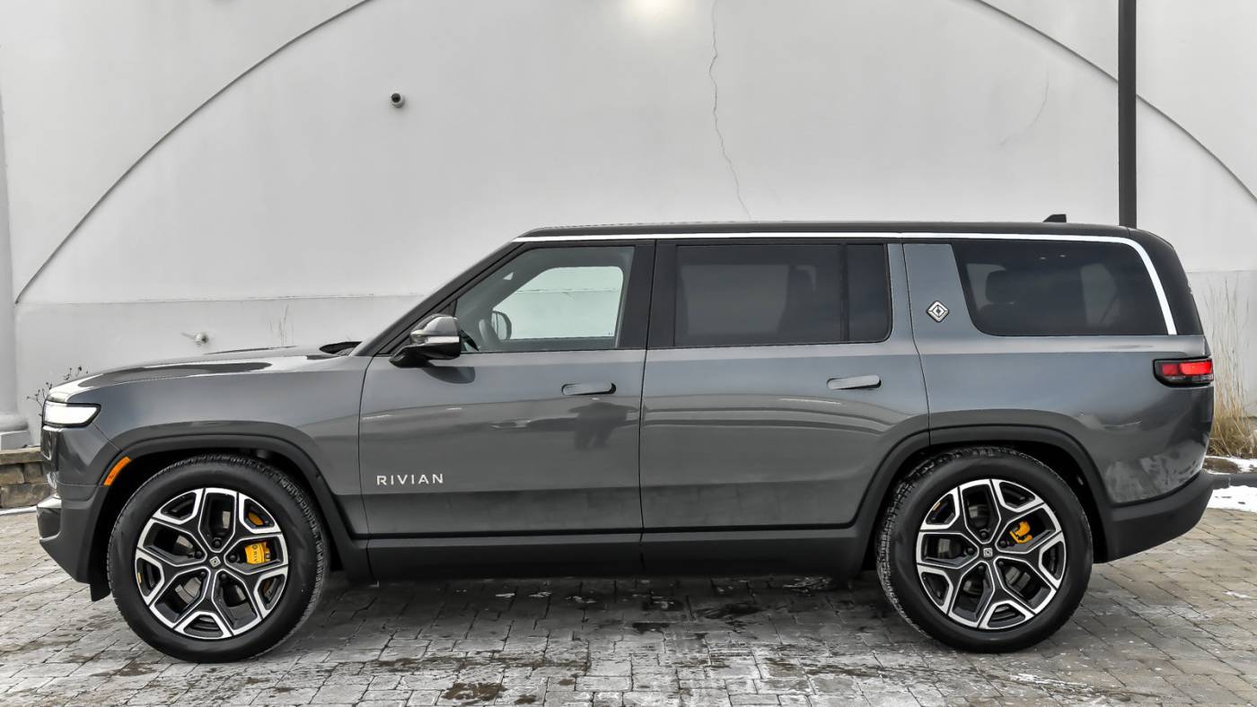 2023 Rivian R1S 7PDSGABA7PN016167