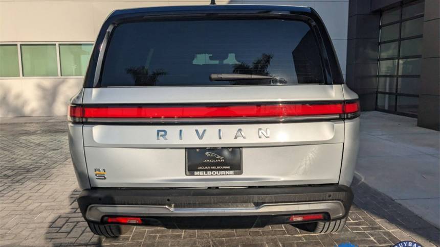 2023 Rivian R1S 7PDSGABA6PN011820