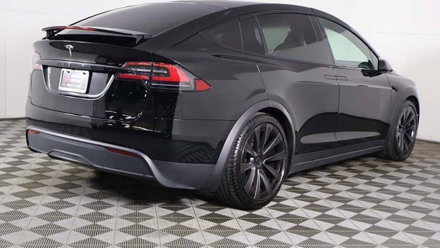 2022 Tesla Model X 7SAXCBE54NF328443