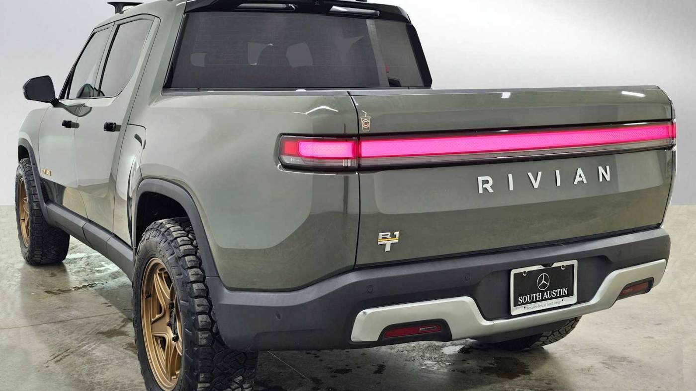 2022 Rivian R1T 7FCTGAAL6NN003691