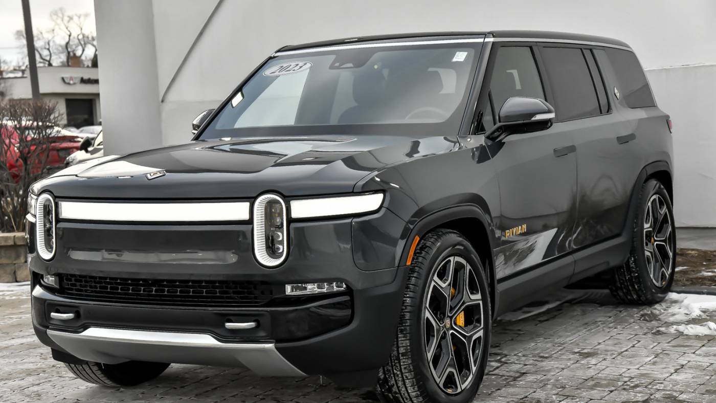 2023 Rivian R1S 7PDSGABA7PN016167