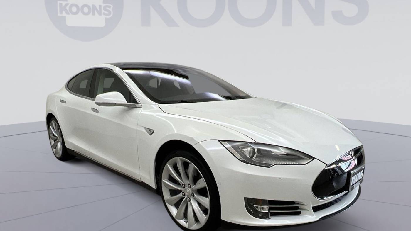 2015 Tesla Model S 5YJSA1V26FF098628