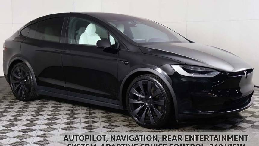 2022 Tesla Model X 7SAXCBE54NF328443