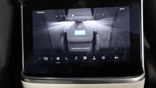 2022 Tesla Model X 7SAXCBE54NF328443