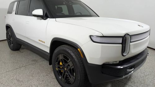 2023 Rivian R1S 7PDSGABA7PN016248