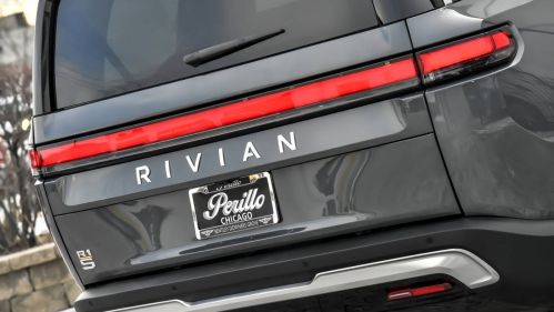 2023 Rivian R1S 7PDSGABA7PN016167