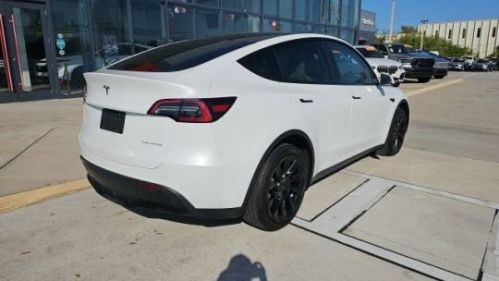 2021 Tesla Model Y 5YJYGDEE0MF303426