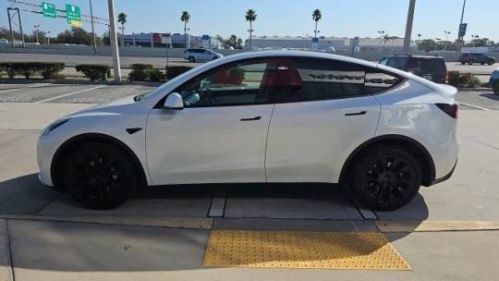 2021 Tesla Model Y 5YJYGDEE0MF303426