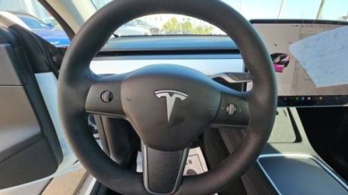 2021 Tesla Model Y 5YJYGDEE0MF303426