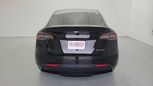 2021 Tesla Model Y 5YJYGDEE2MF185900