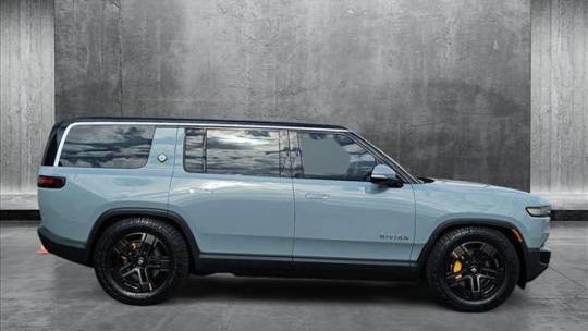 2023 Rivian R1S 7PDSGABA4PN022024