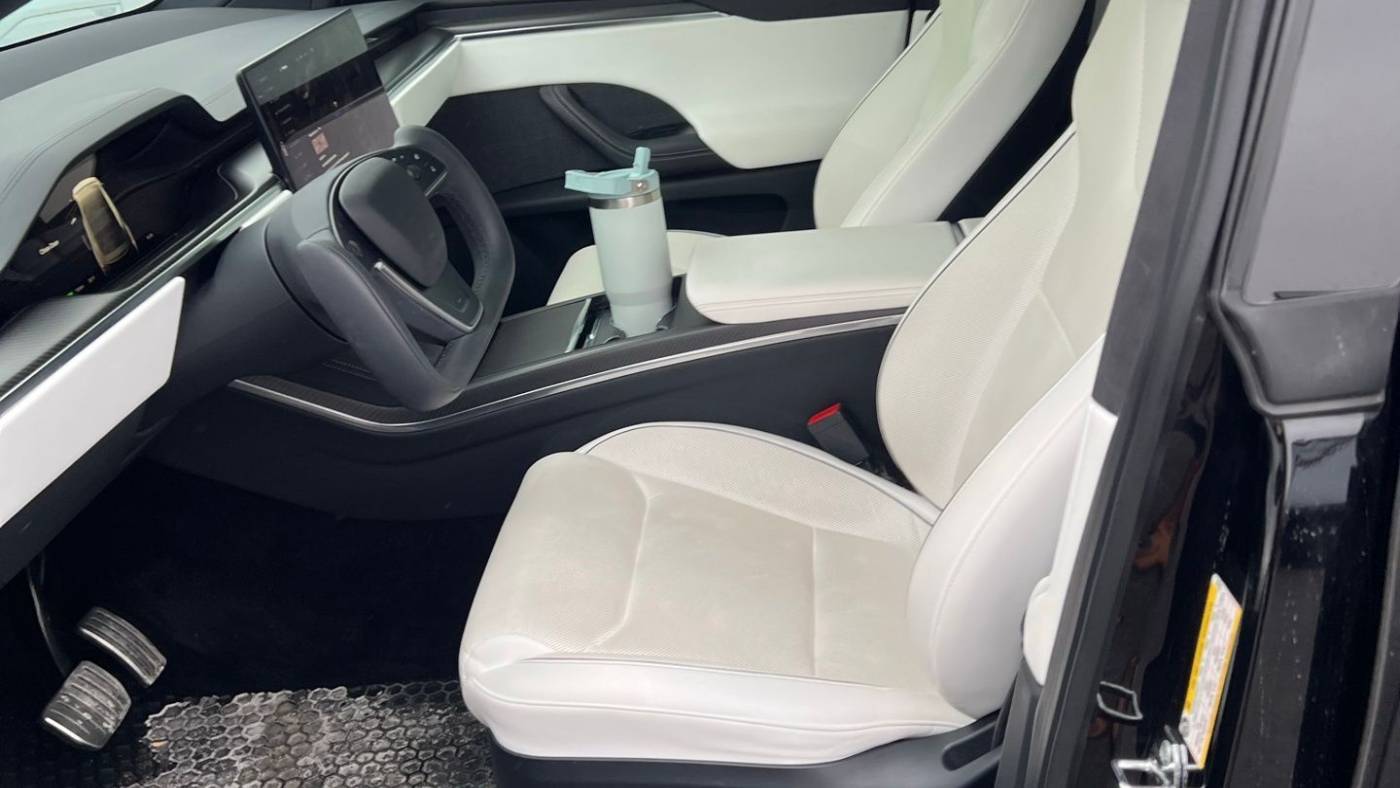 2022 Tesla Model X 7SAXCBE6XNF333896