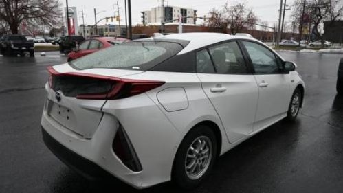 2018 Toyota Prius Prime JTDKARFP0J3075151